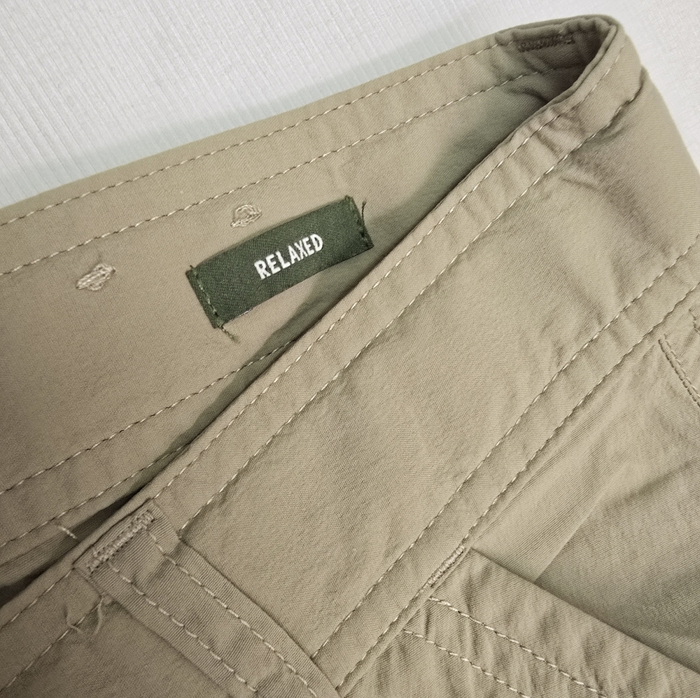 REI Co-Op Women's Relax Fit Convertable Cargo Pants- Khaki - (8 PETITE) EUC - Picture 5 of 12